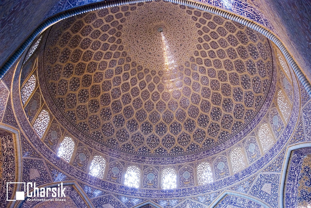 گنبد مسجد شیخ لطف اله اصفهان. چارسیک