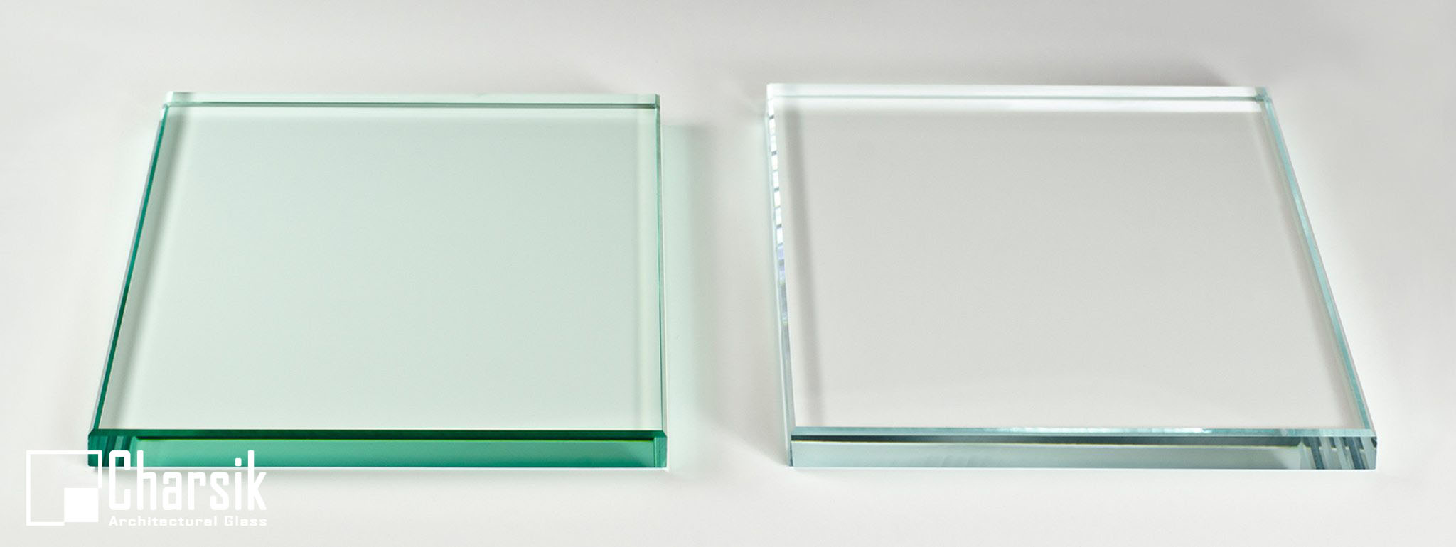 چرا برخی از شیشه های ساده، سبز به نظر می رسند؟