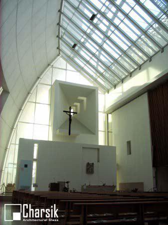 نقش و تاثیر نور در معماری های مذهبی مسیحیت و اسلام