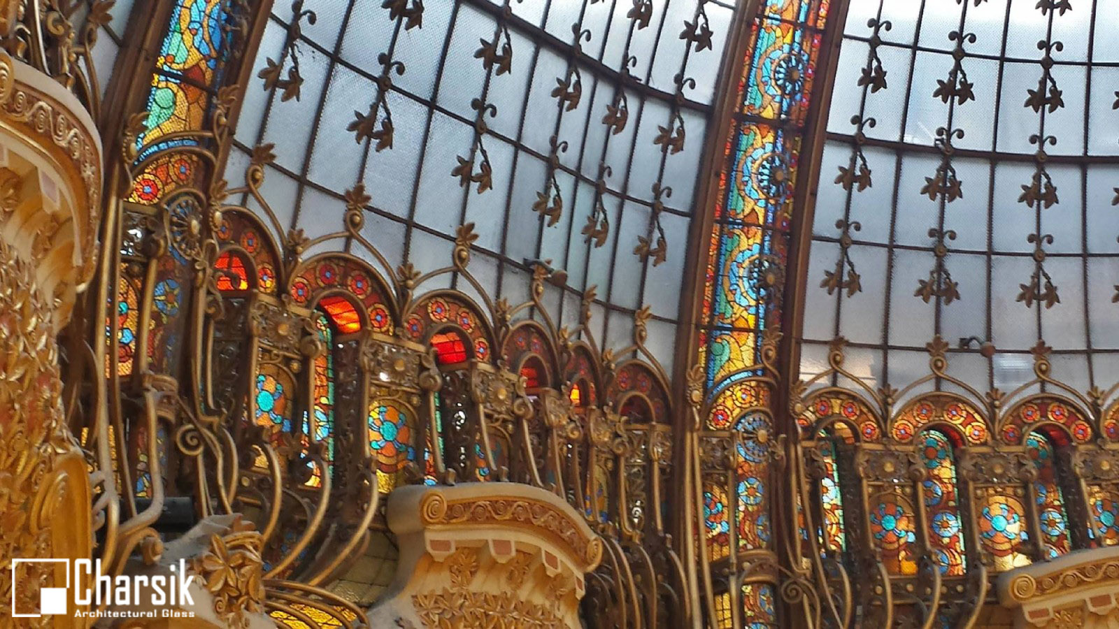گنبد شیشه ای گالری لافایت پاریس