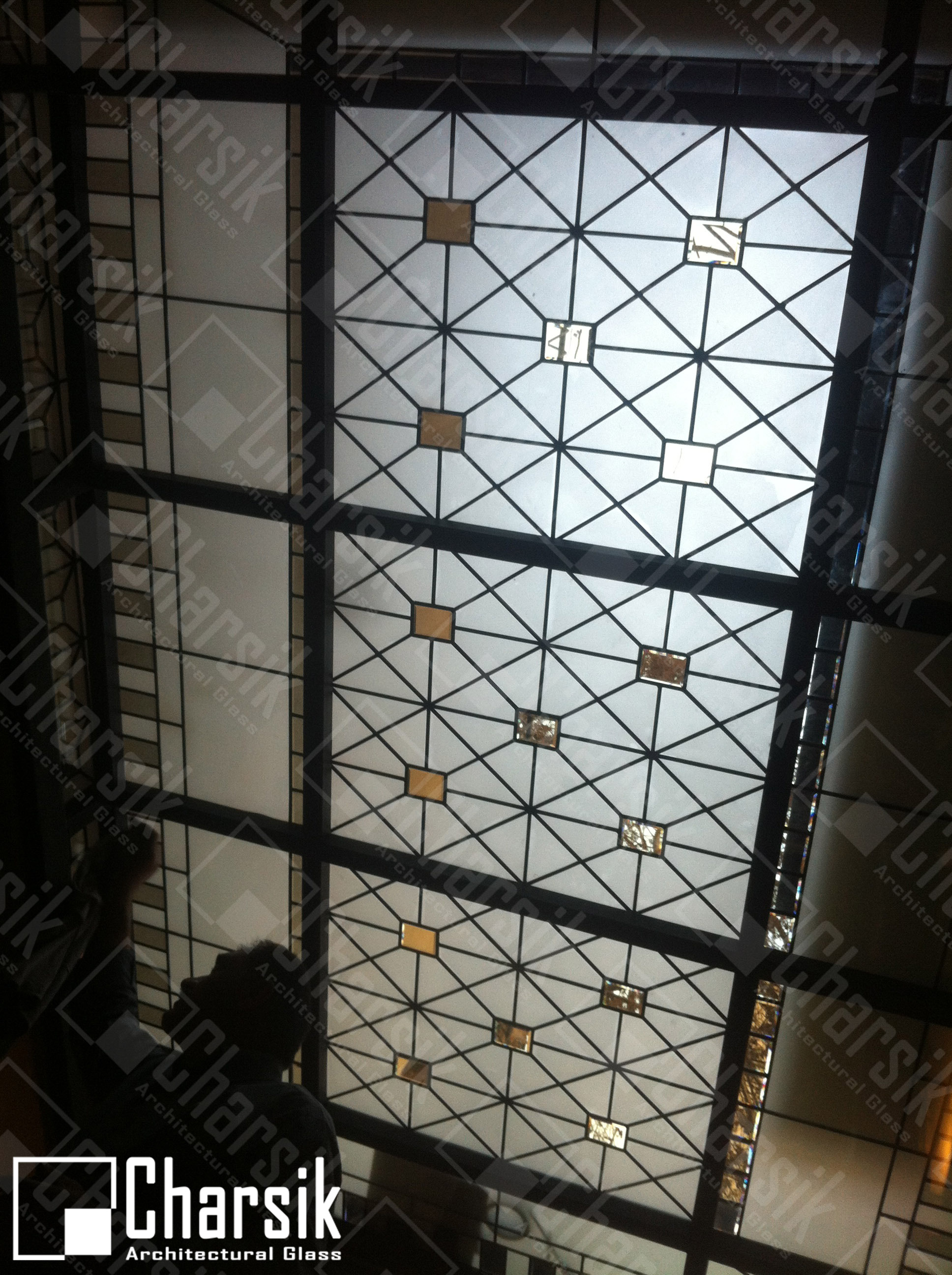 سقف شیشه ای استین گلس چارسیک