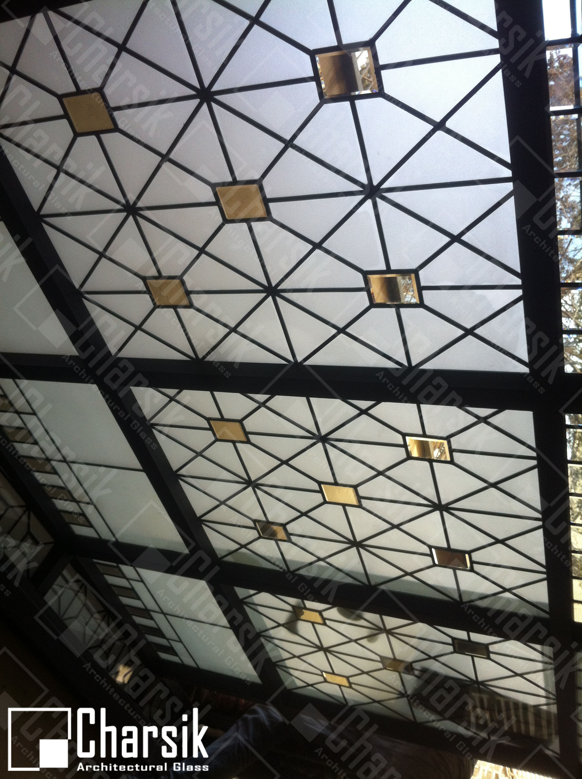 سقف شیشه ای مدرن