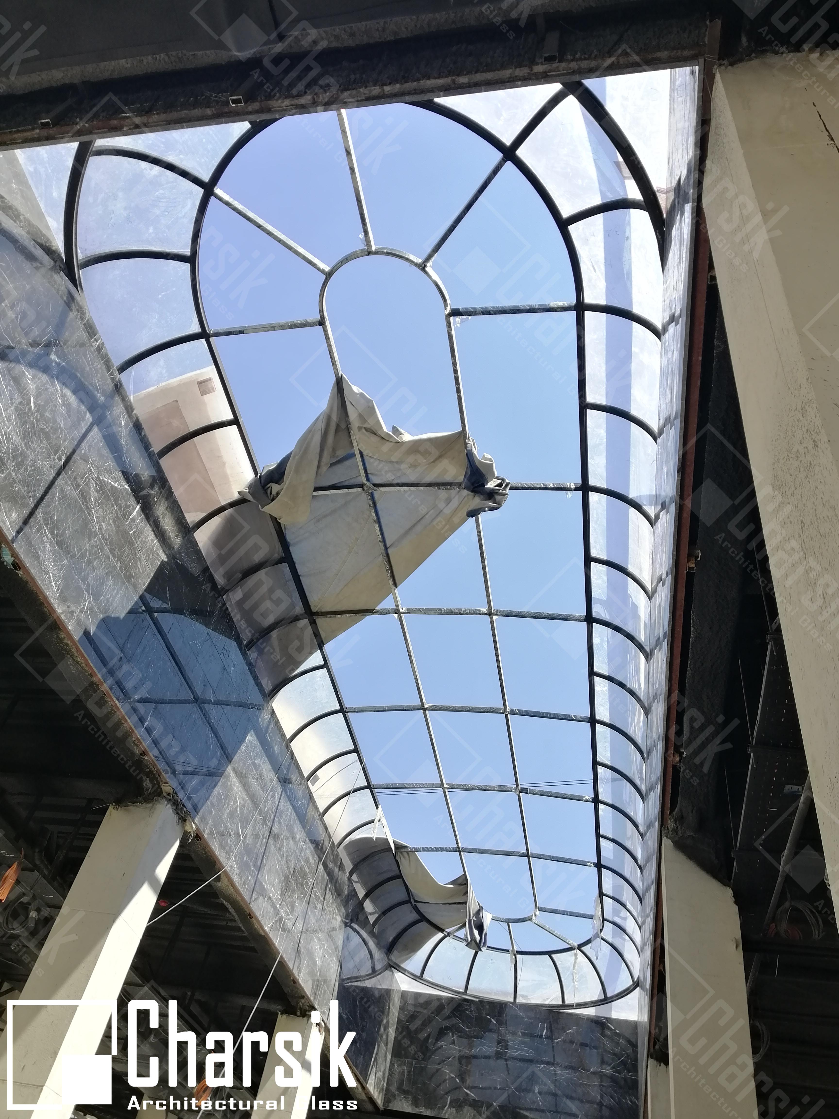 طراحی و ساخت بزرگترین سقف شیشه ای ترکیبی استیند گلس در خاورمیانه