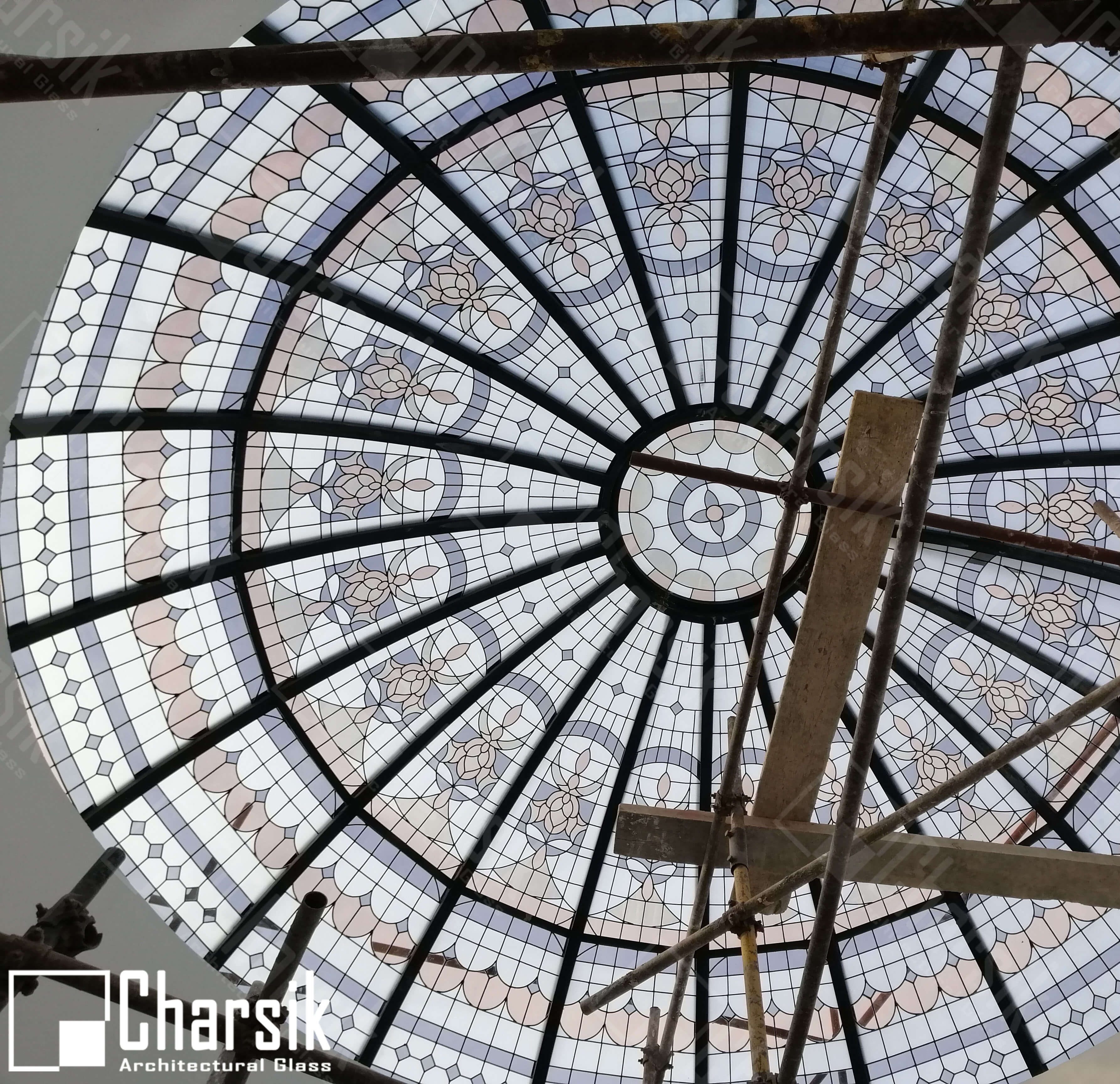 سقف شیشه ای تزئینی استیند گلس