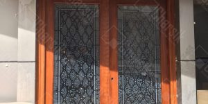 درب لابی چوبی و شیشه تزئینی چارسیک